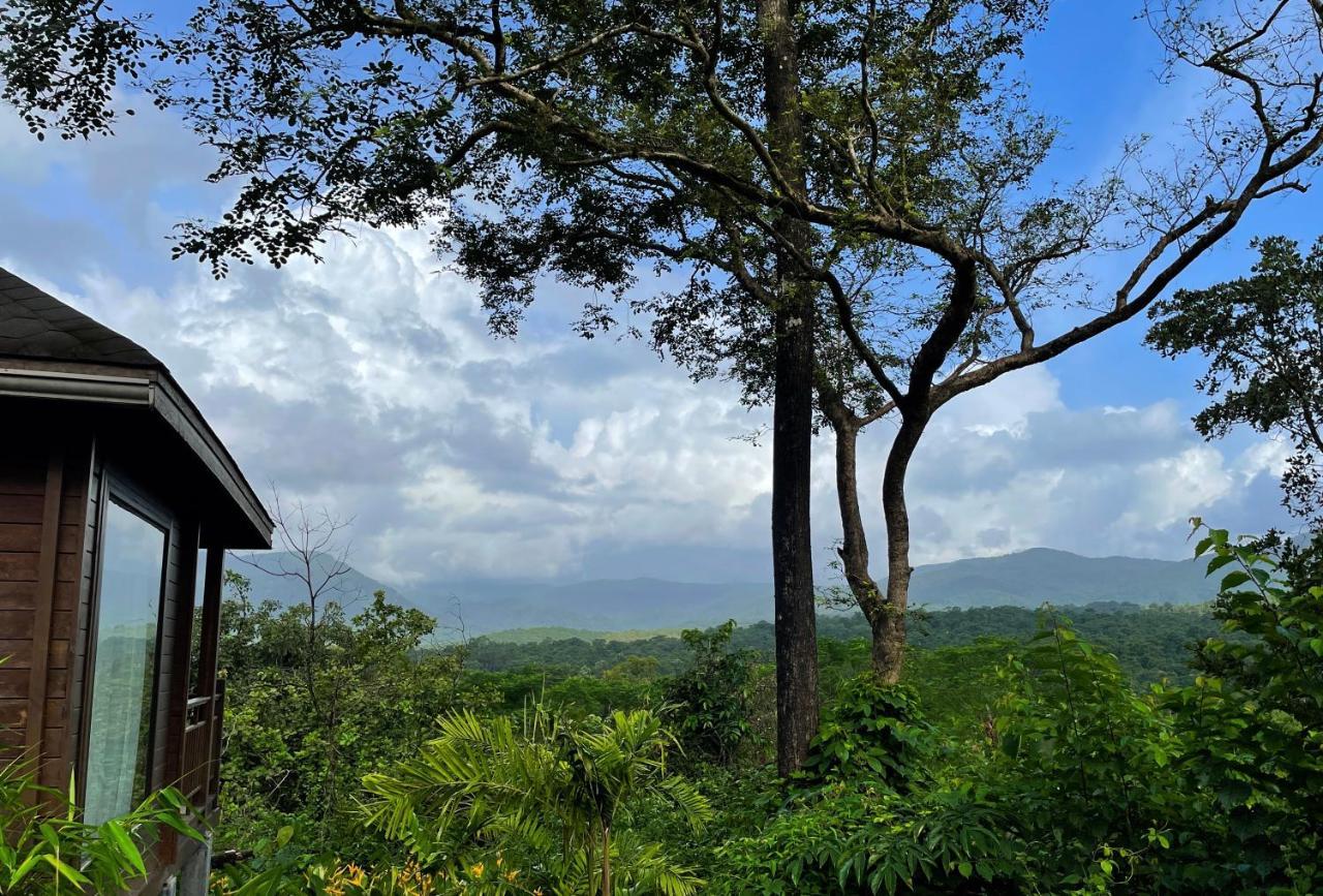 ホテル The Postcard Hideaway, Netravali Wildlife Sanctuary, Goa Vichondrem エクステリア 写真