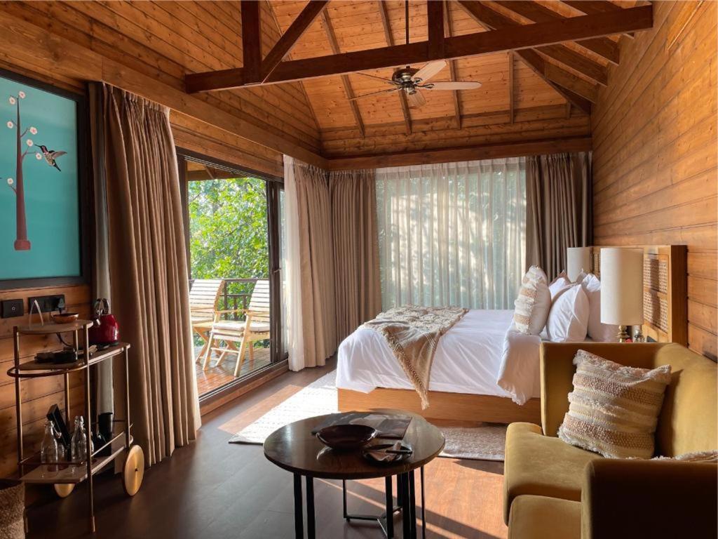 ホテル The Postcard Hideaway, Netravali Wildlife Sanctuary, Goa Vichondrem エクステリア 写真